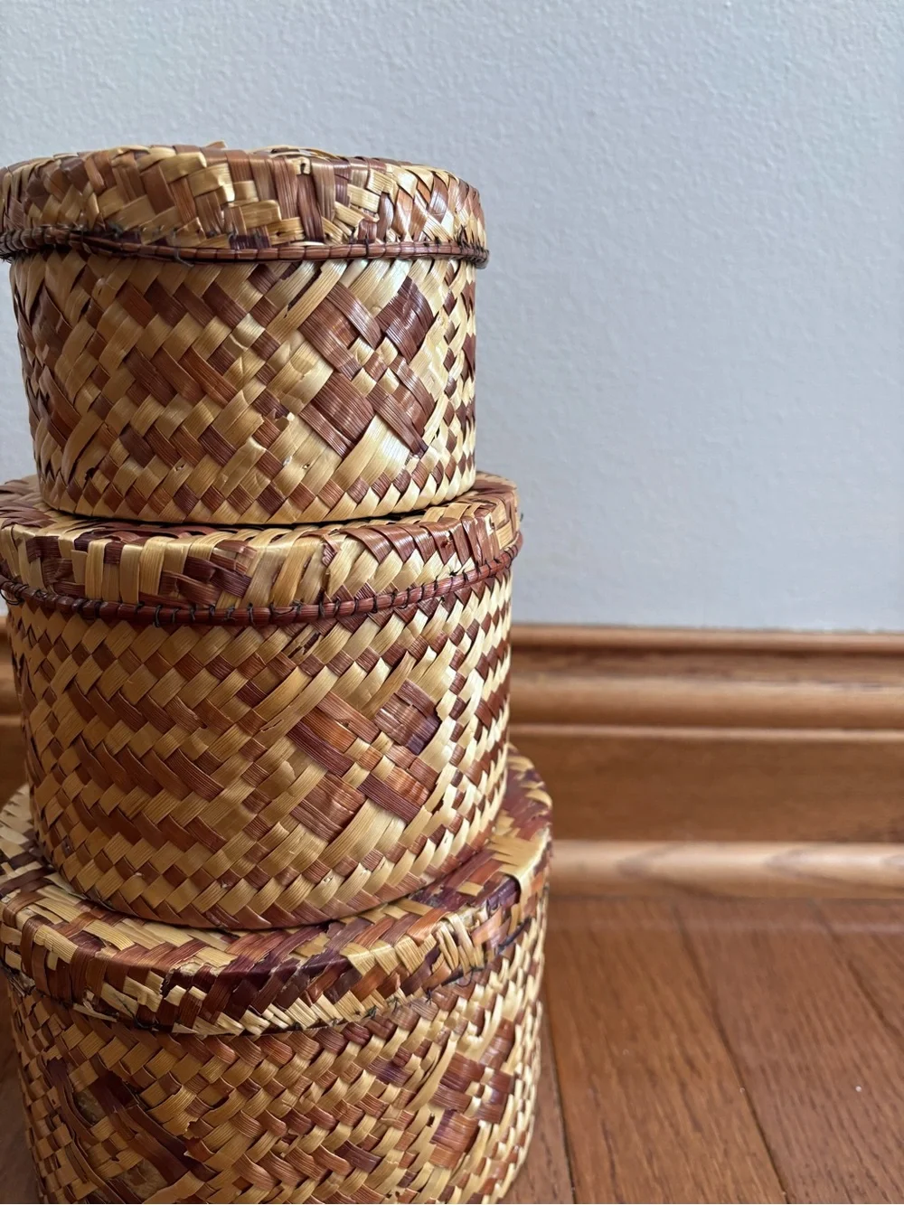 Vintage Set of 3 Woven Nesting Baskets with Geometric Design